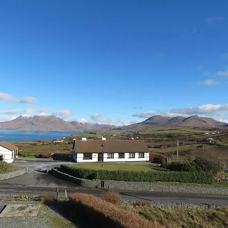 Holiday home Sunnymeade Accommodation With Sea View