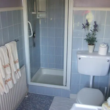 Sunnymeade Accommodation With Sea View Holiday home